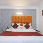 Hotel Clink New Delhi Airport