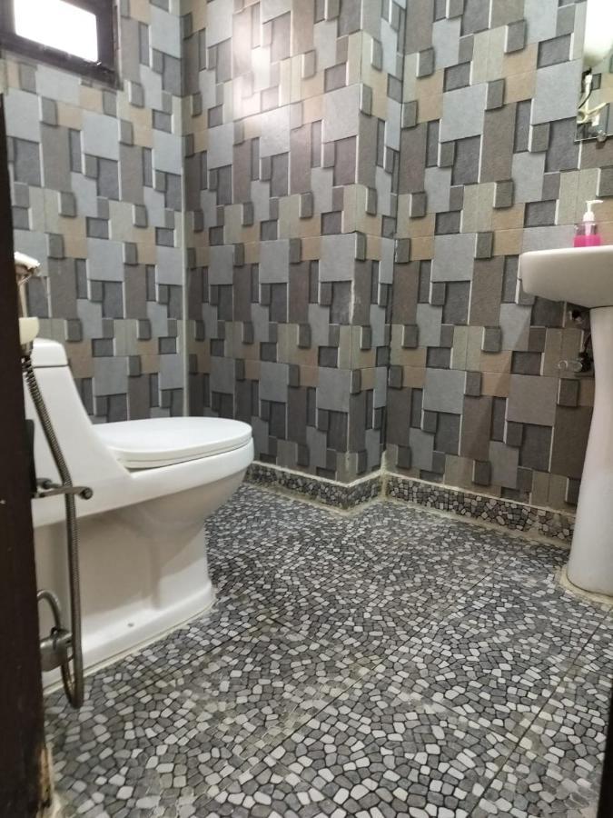Clink Airport Bed & Breakfast New Delhi