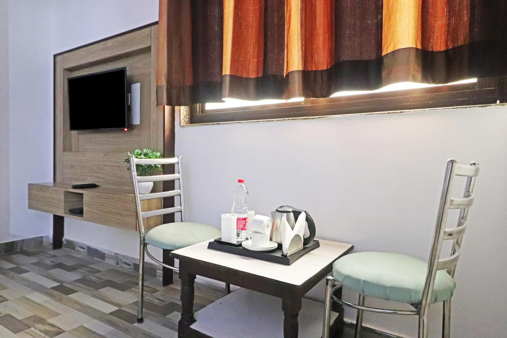 Bed & Breakfast Clink Airport New Delhi