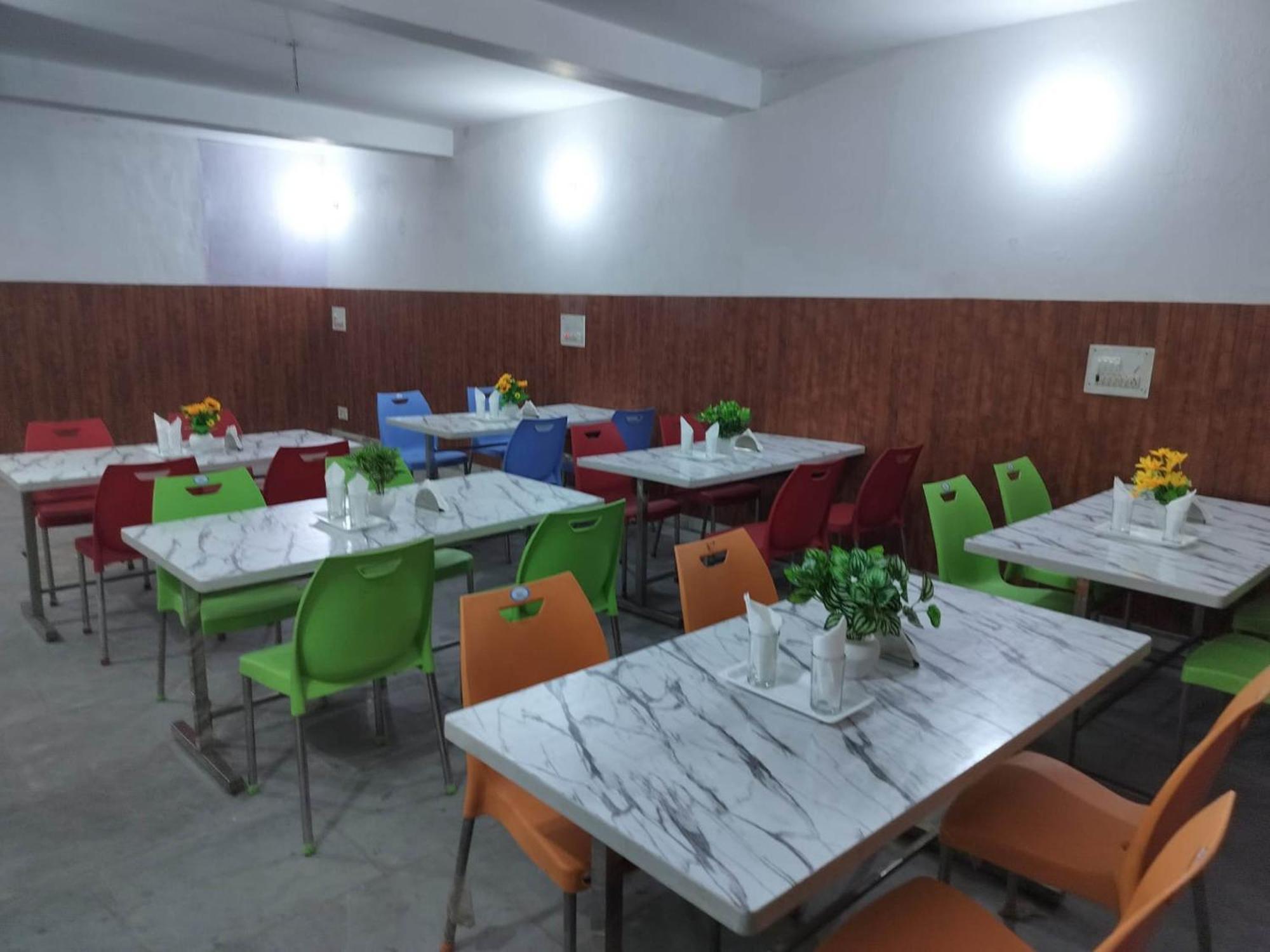 Bed & Breakfast Clink Airport New Delhi