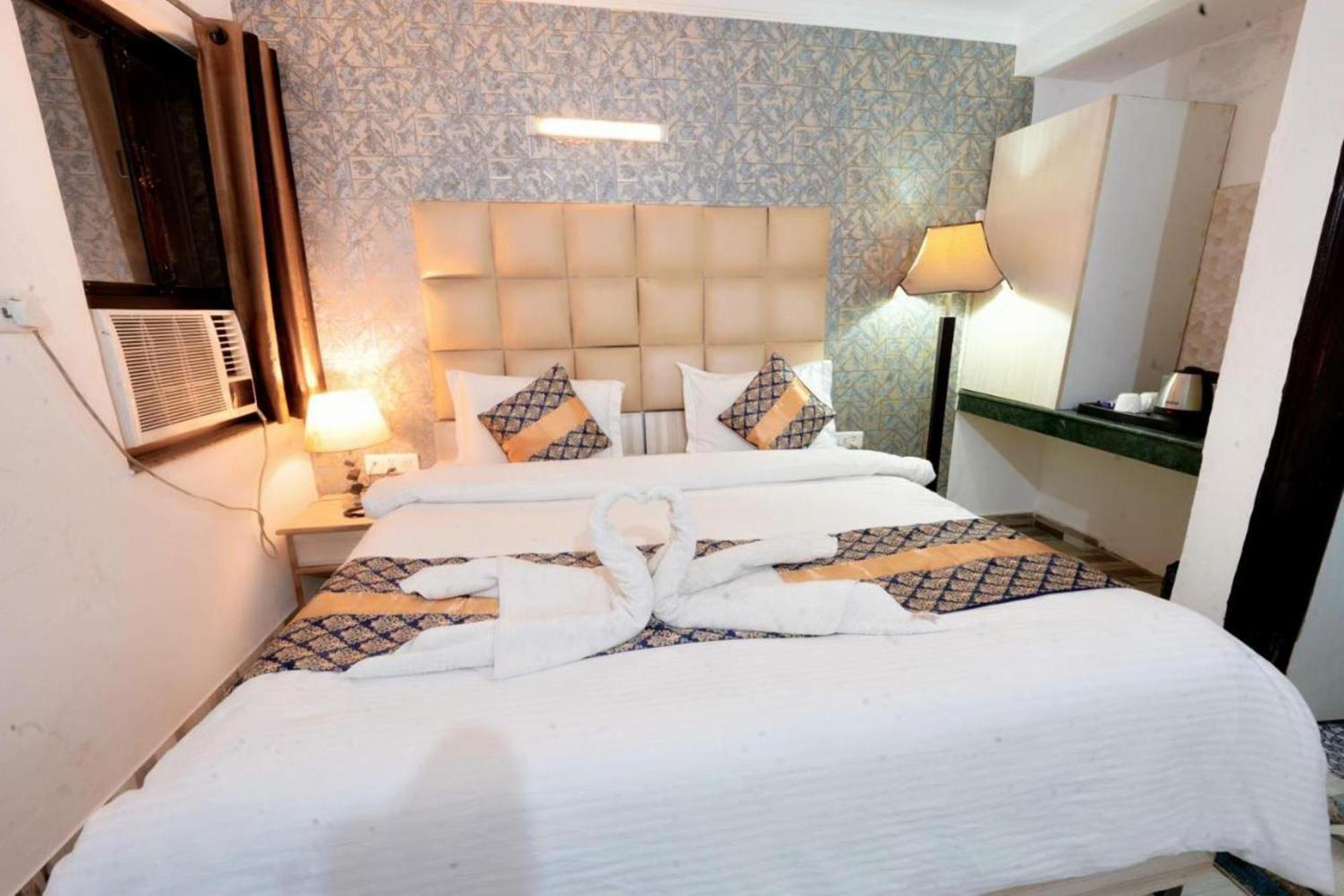 Bed & Breakfast Clink Airport New Delhi