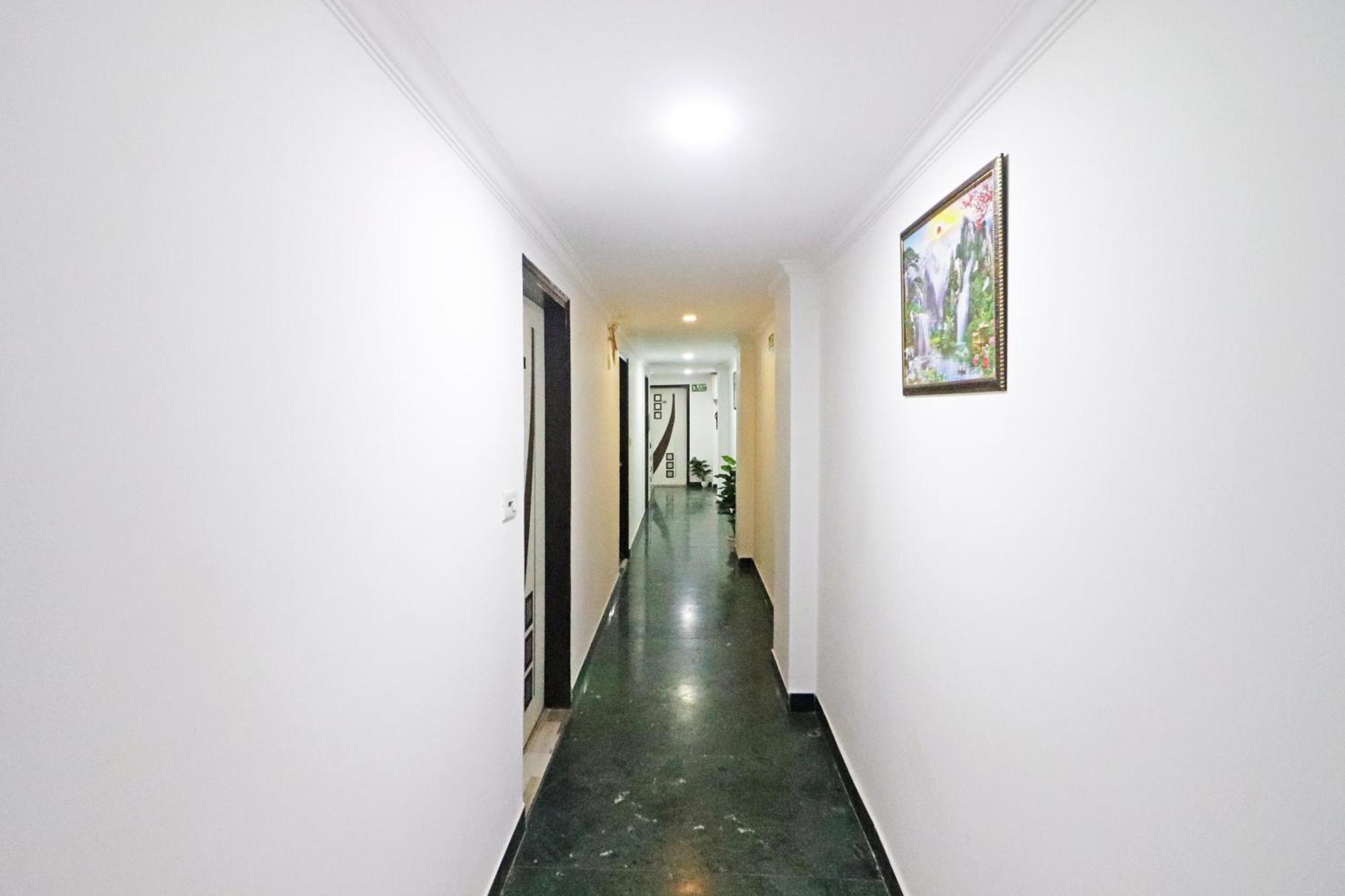 Clink Airport Bed & Breakfast 3*